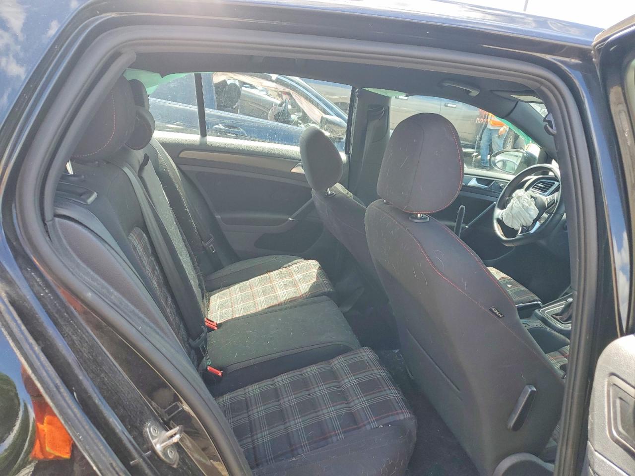 Volkswagen GTI S