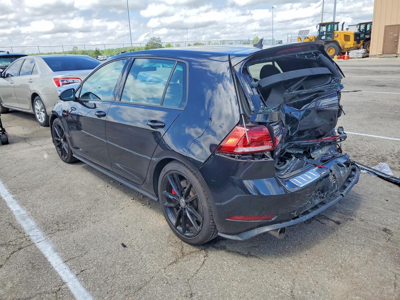 Volkswagen GTI S