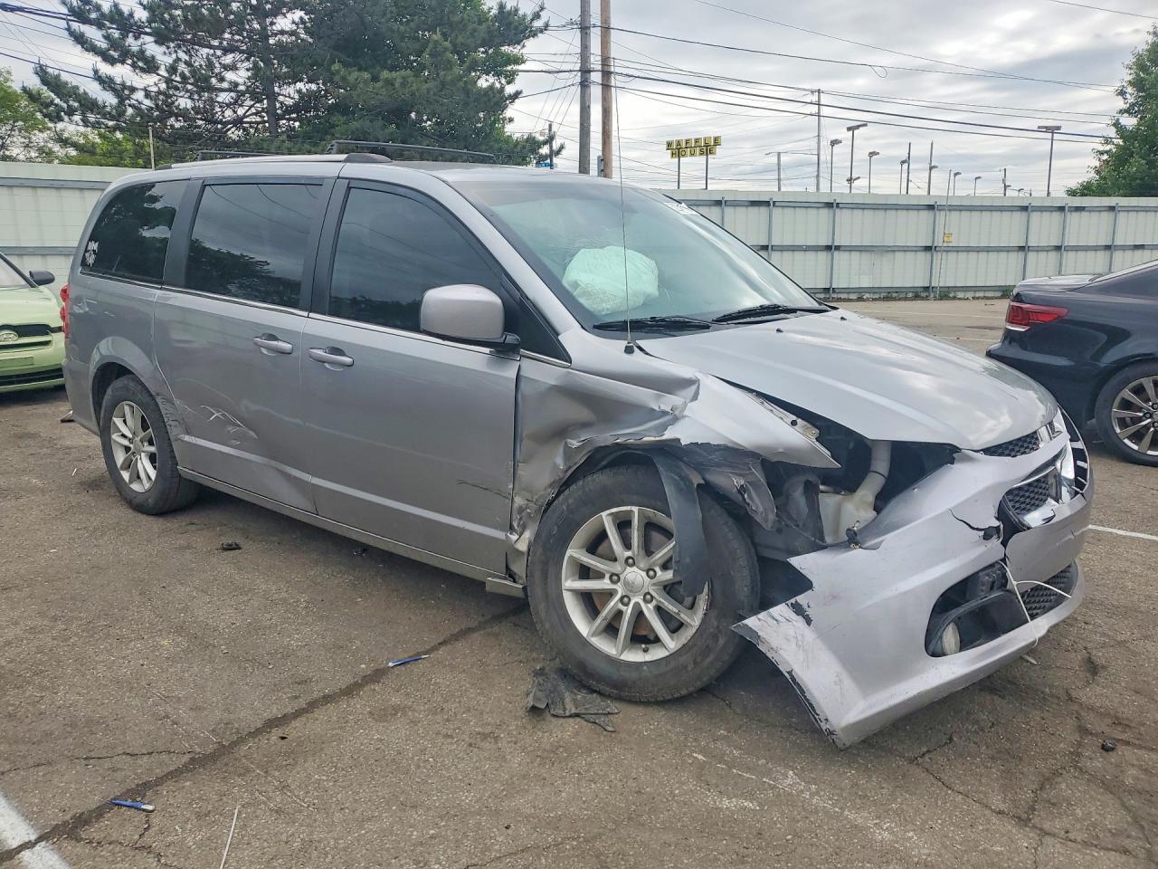 Dodge Caravan Sxt