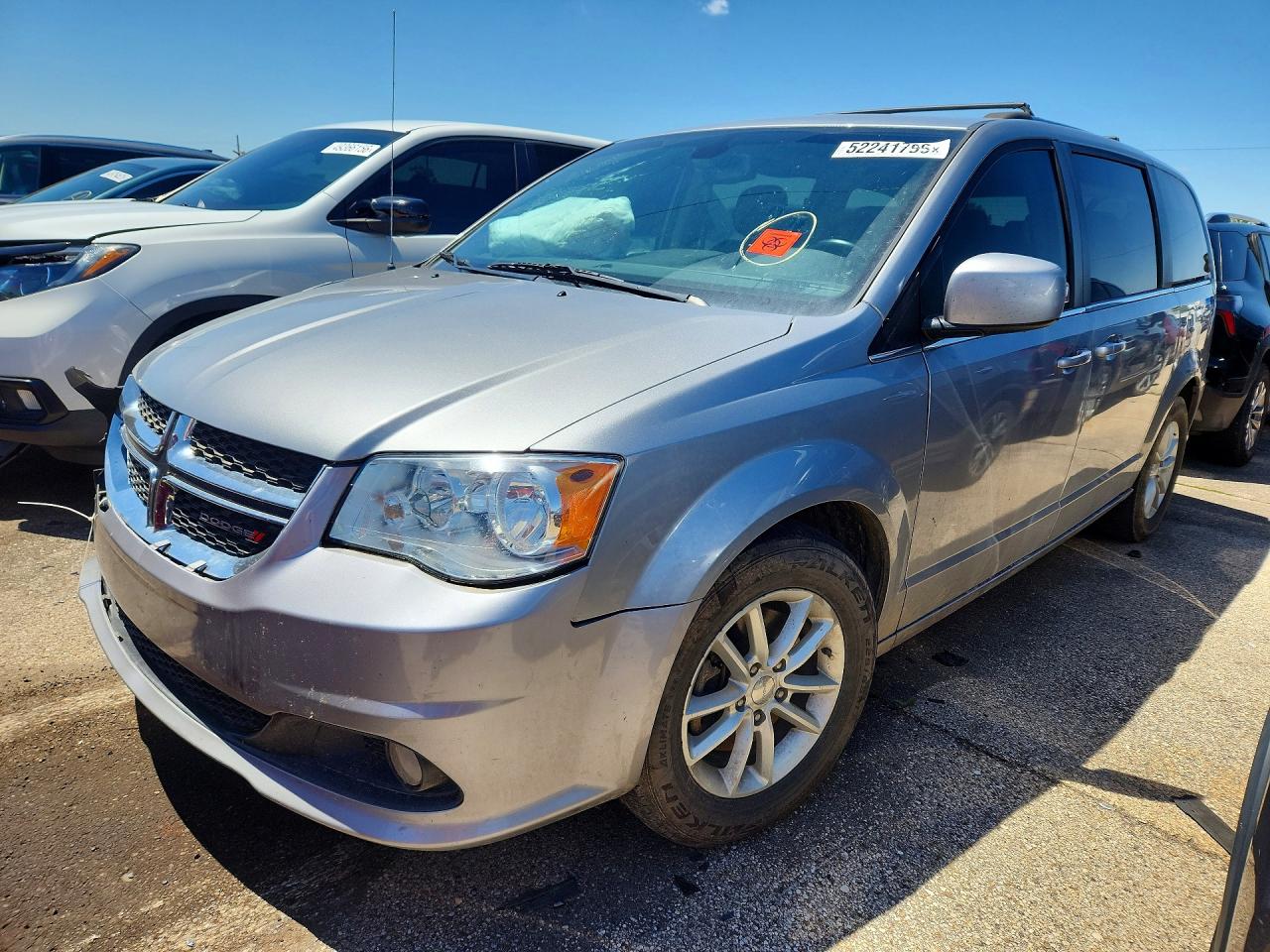 Salvage Dodge Caravan Image