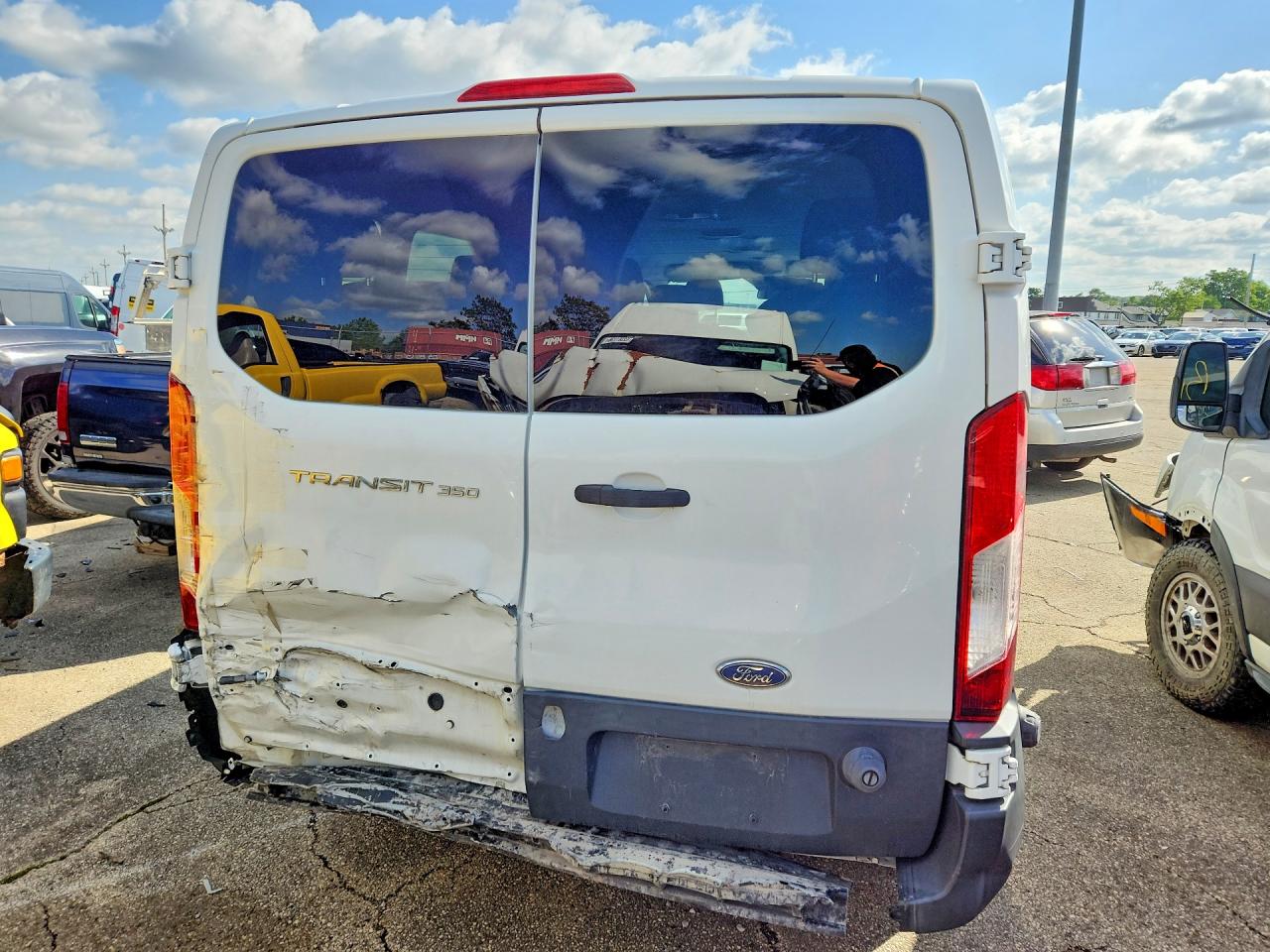 Ford Transit T-350