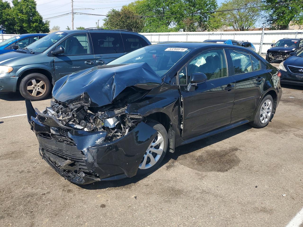 Salvage Toyota Corolla Image