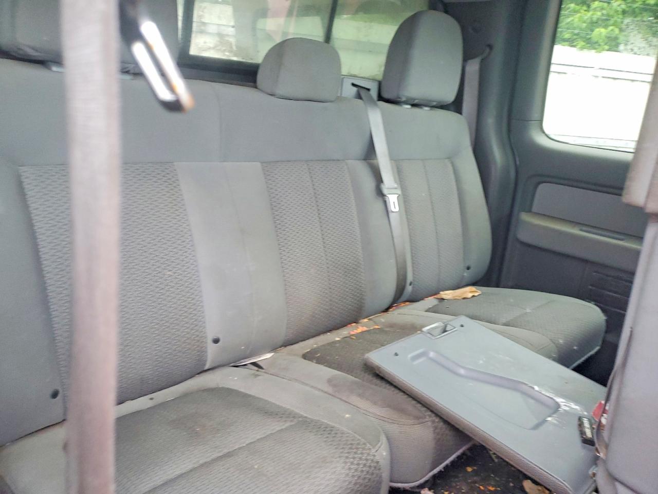 Ford F-150 Super Cab