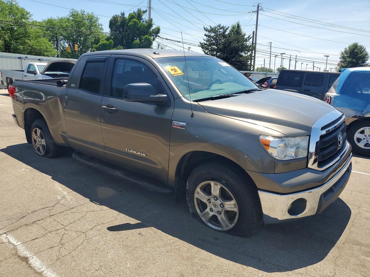 Toyota Tundra Double Cab Sr5
