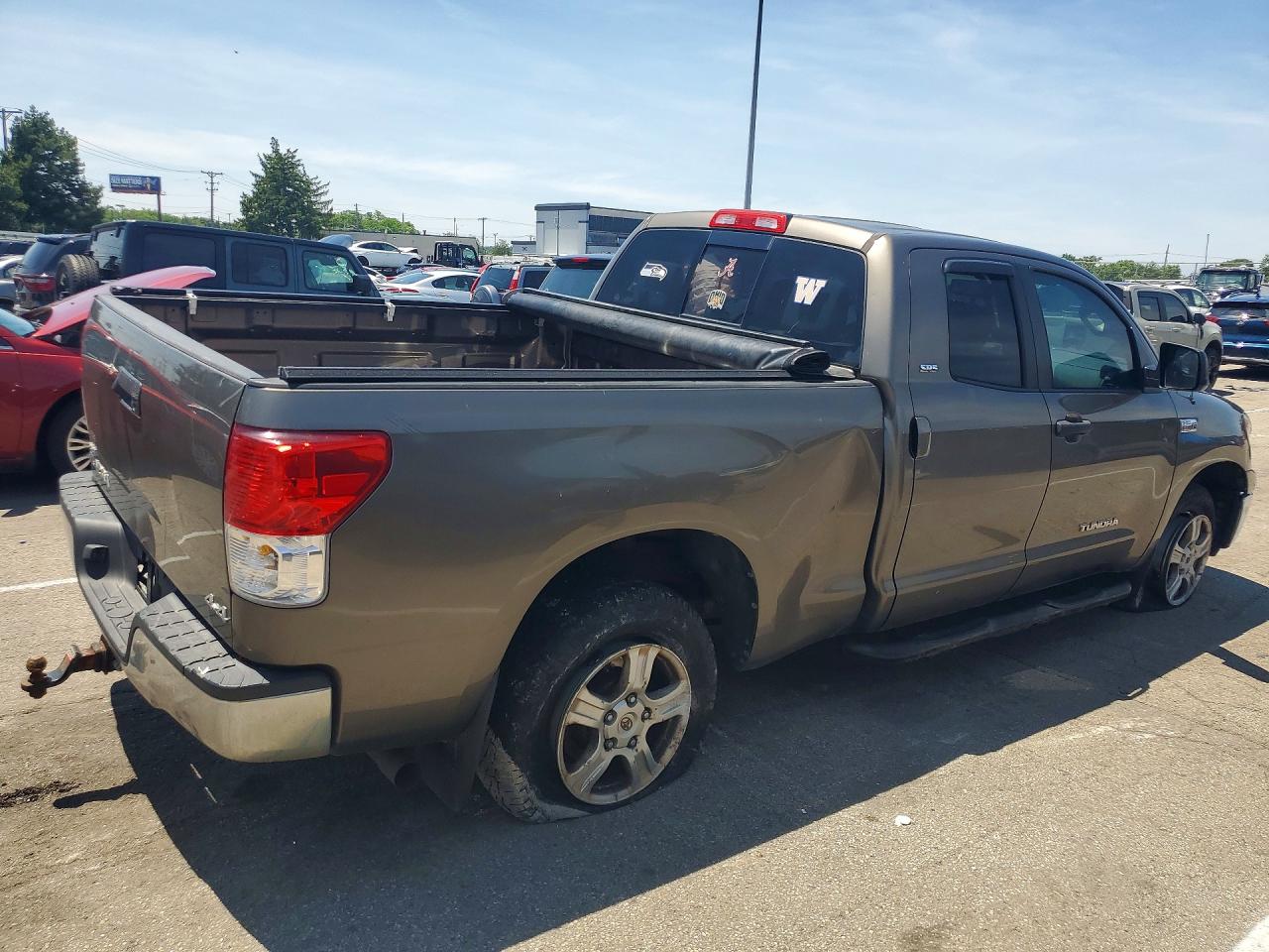 Toyota Tundra Double Cab Sr5