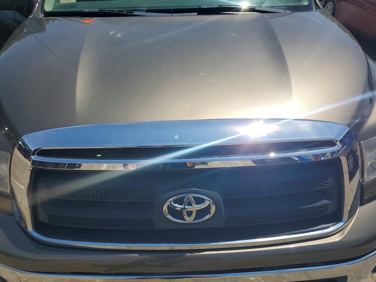 Toyota Tundra Double Cab Sr5