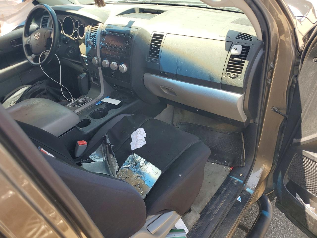 Toyota Tundra Double Cab Sr5