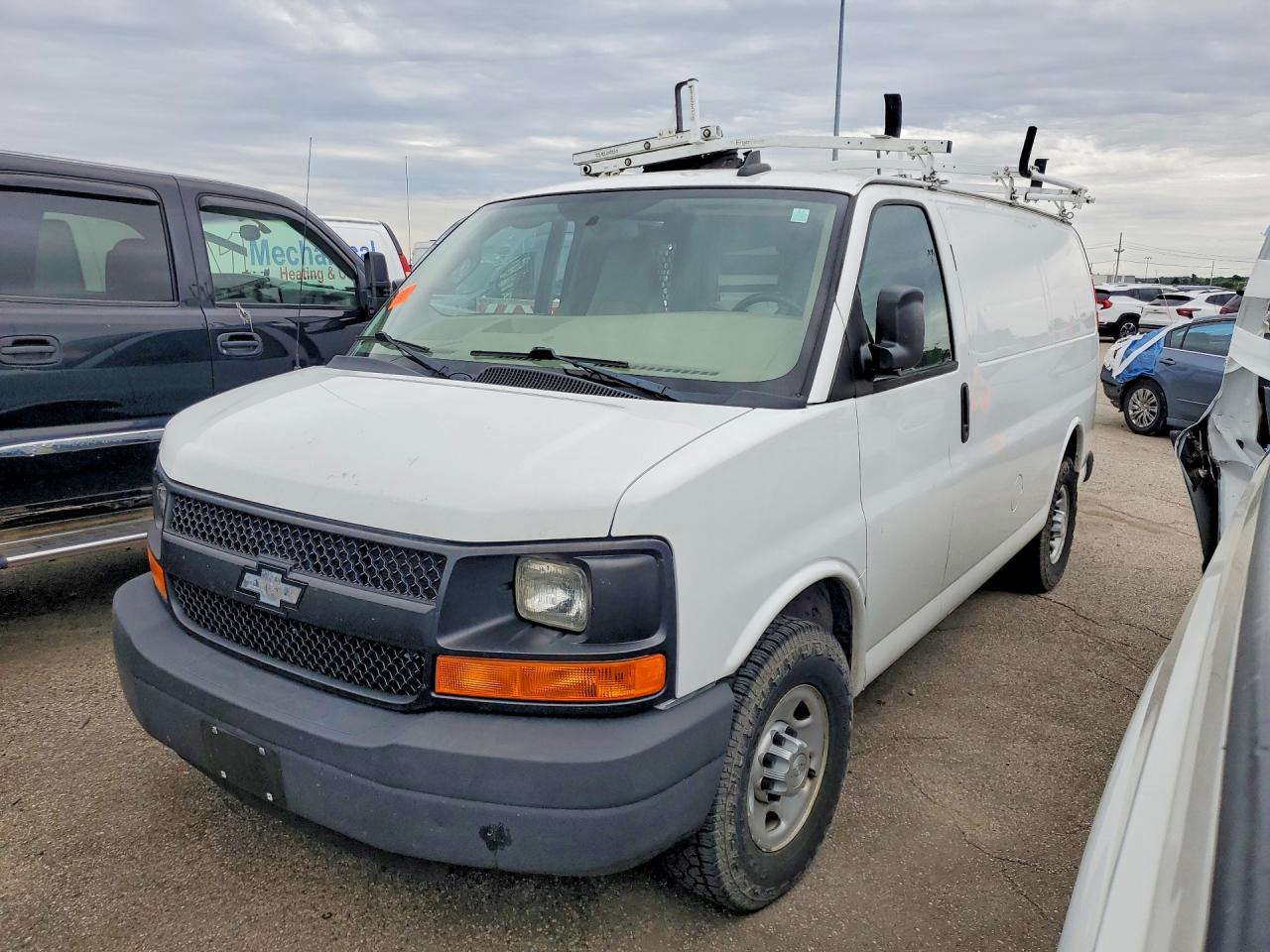 Salvage Chevrolet Express Image