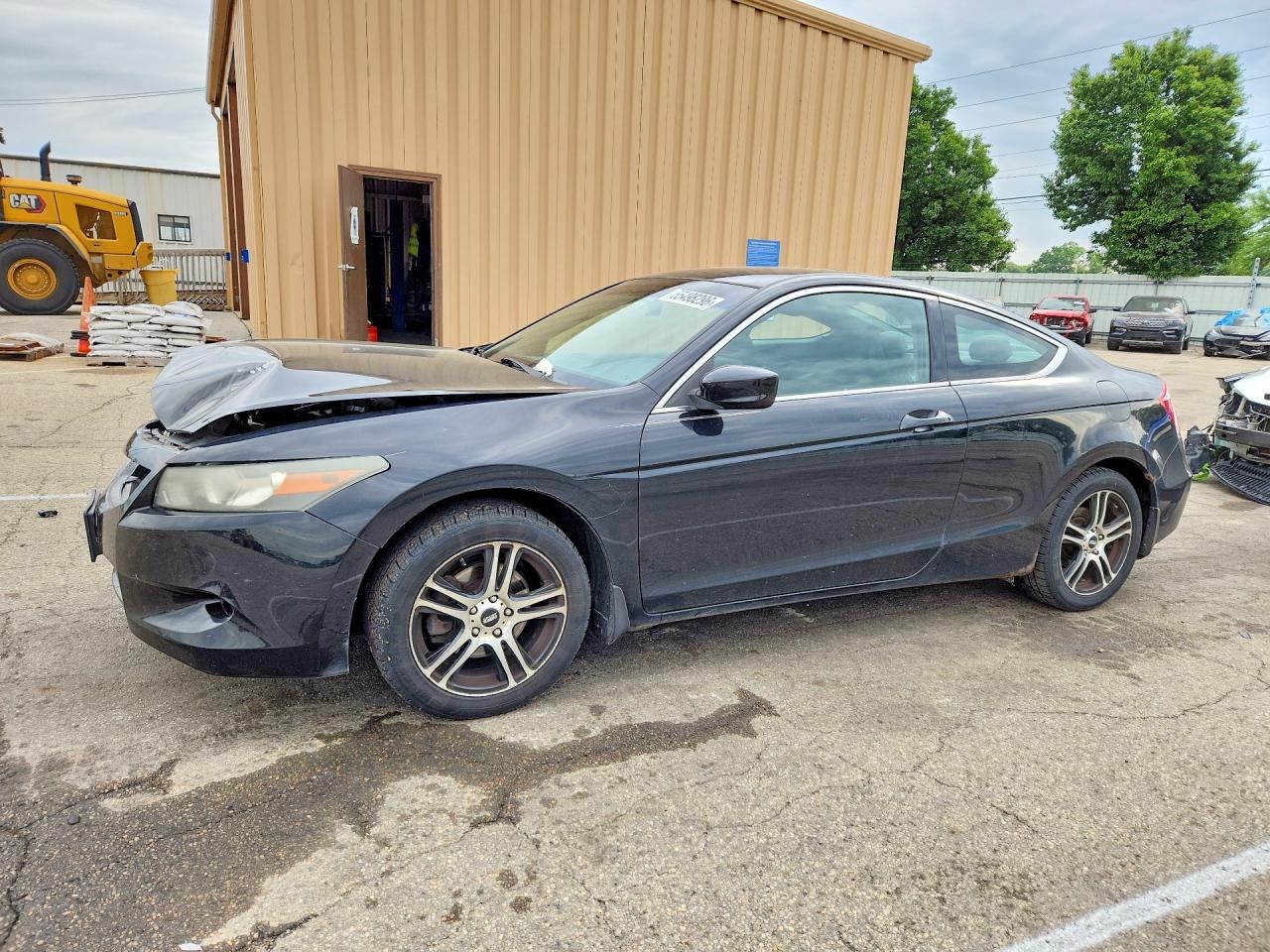 Salvage Honda Accord Image