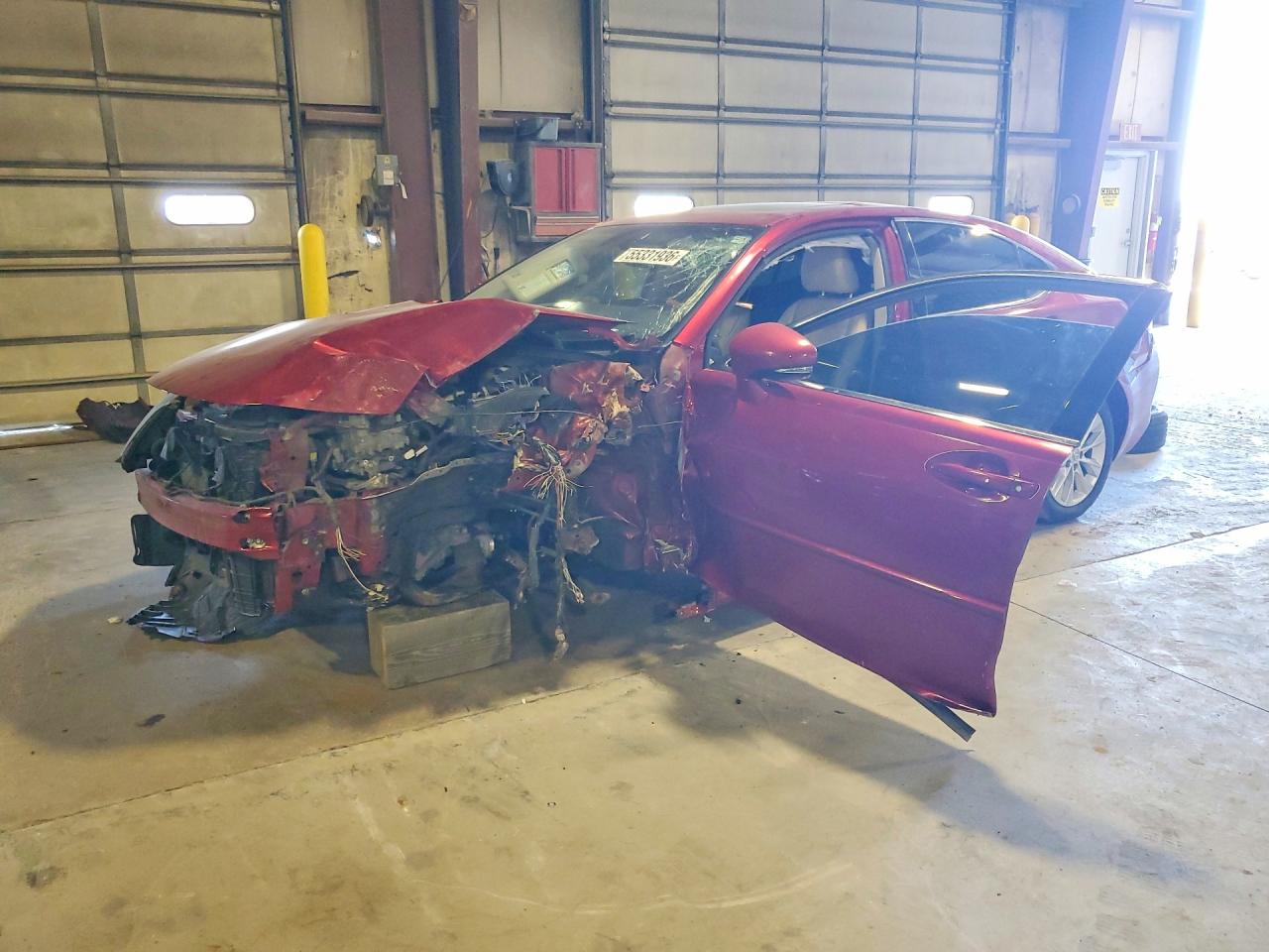 Salvage Lexus Es Image