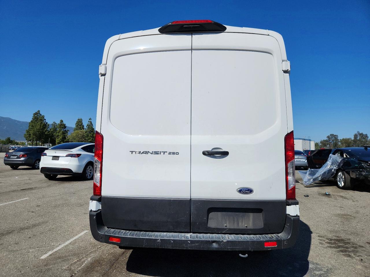 Ford Transit T-250