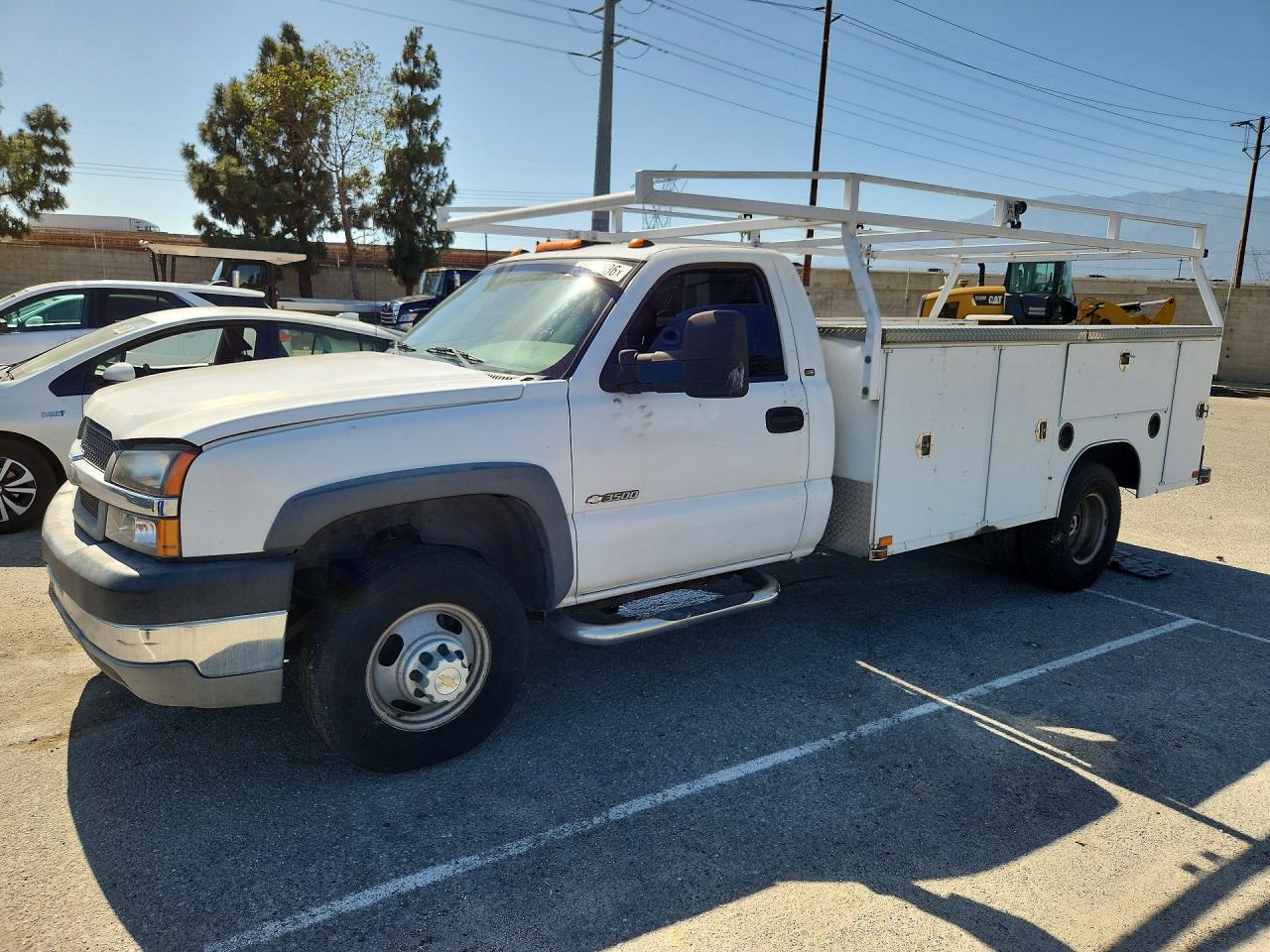 Salvage Chevrolet Silverado Image