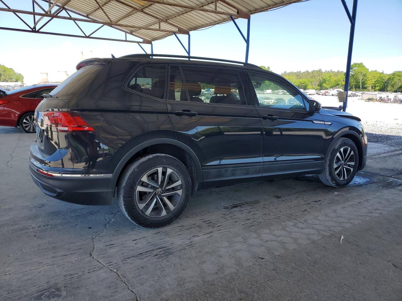 Volkswagen Tiguan S