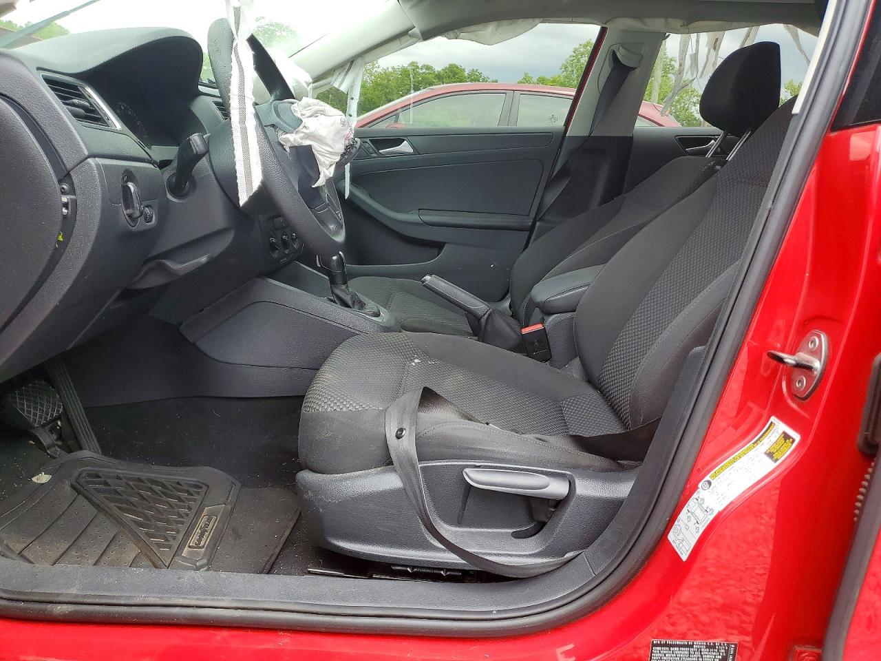 Volkswagen Jetta Base
