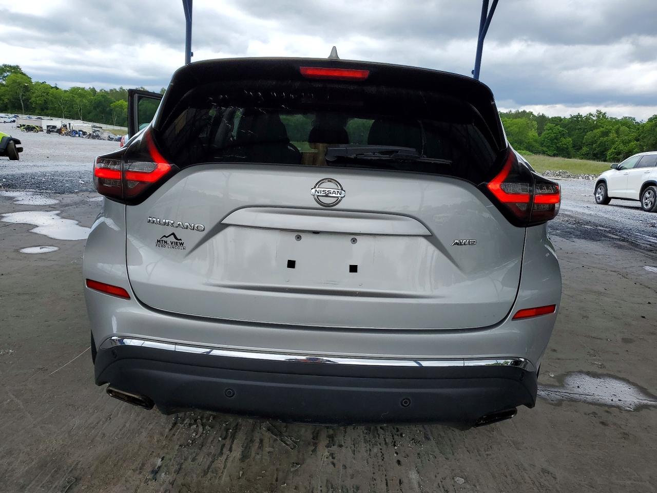 Nissan Murano S