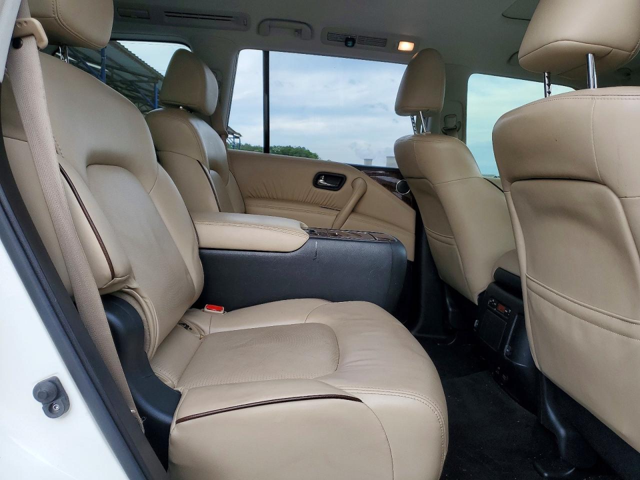 Nissan Armada Sl