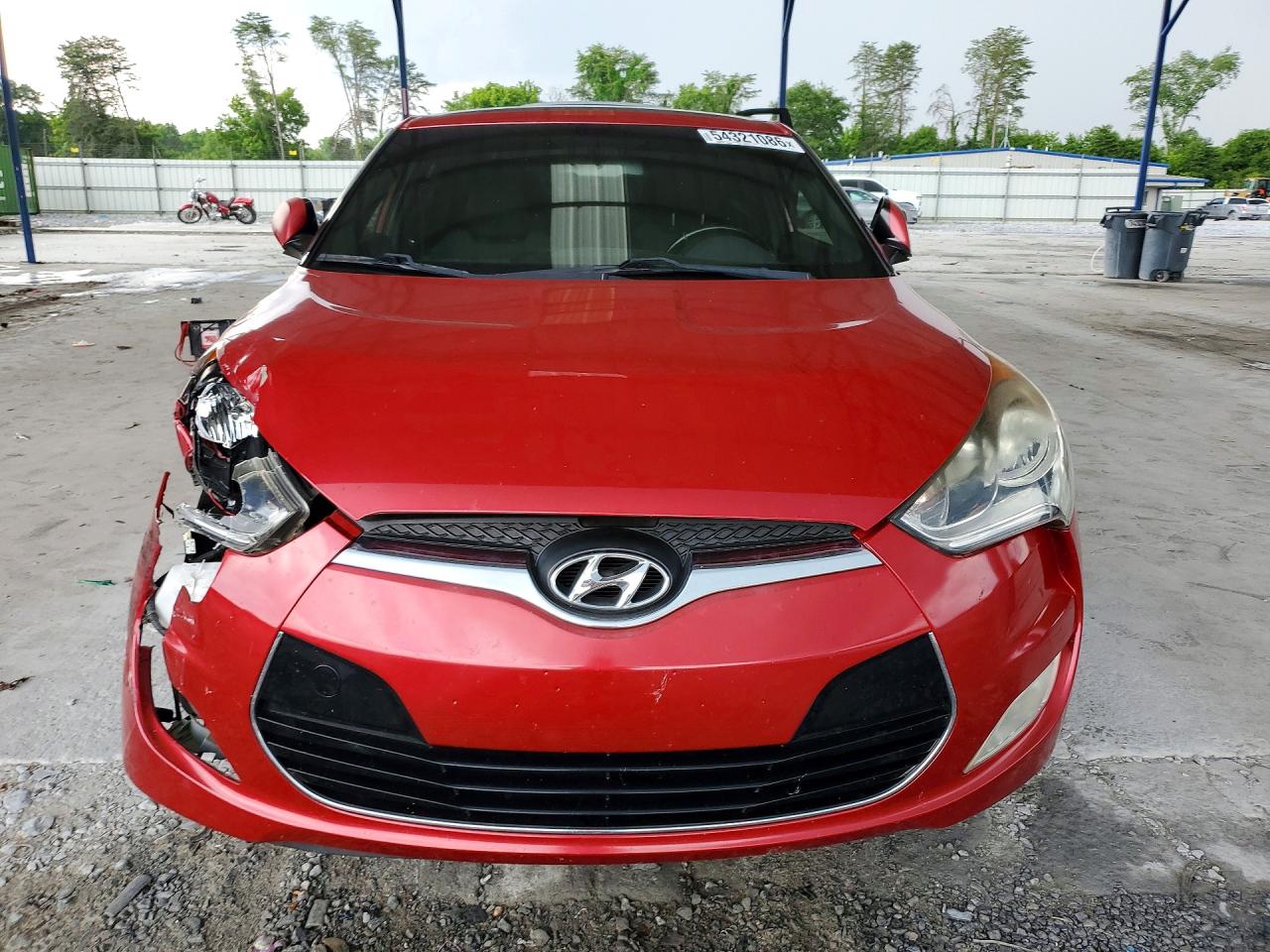 Hyundai VELOSTER Base