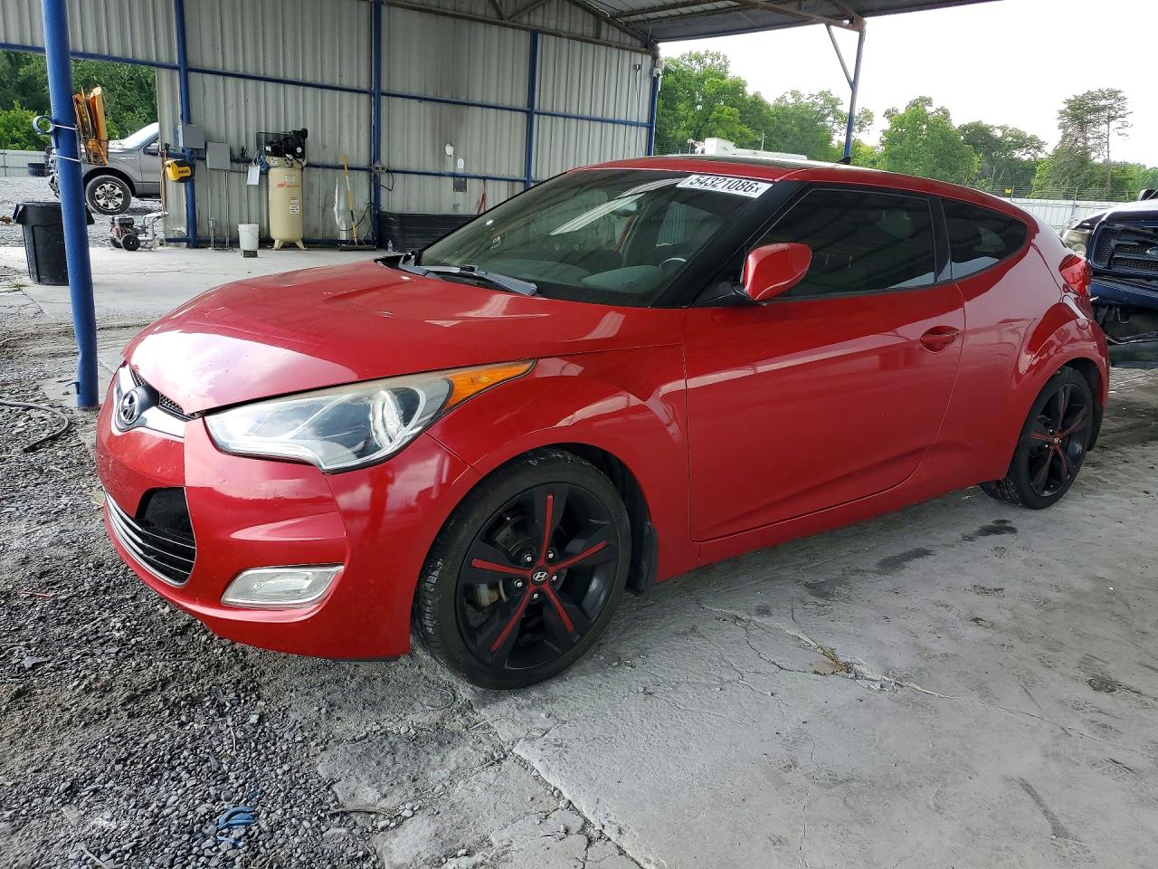 Salvage Hyundai VELOSTER Image