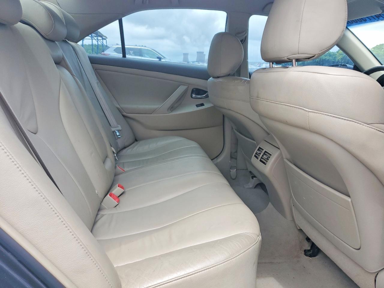 Toyota Camry Hybrid
