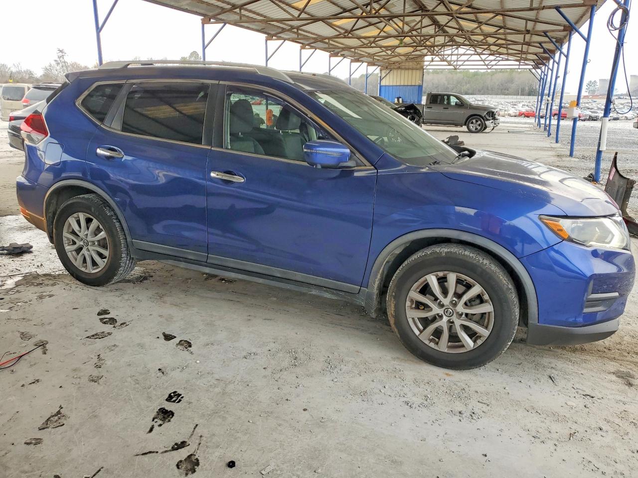 Nissan Rogue S
