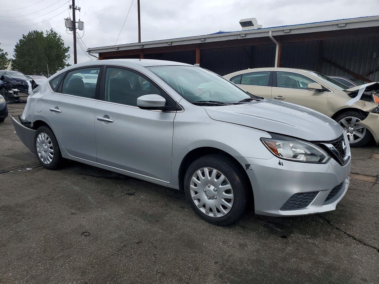 Nissan Sentra S