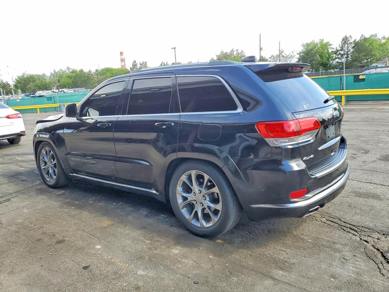 Jeep Cherokee Summit