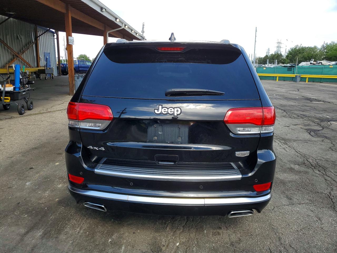 Jeep Cherokee Summit