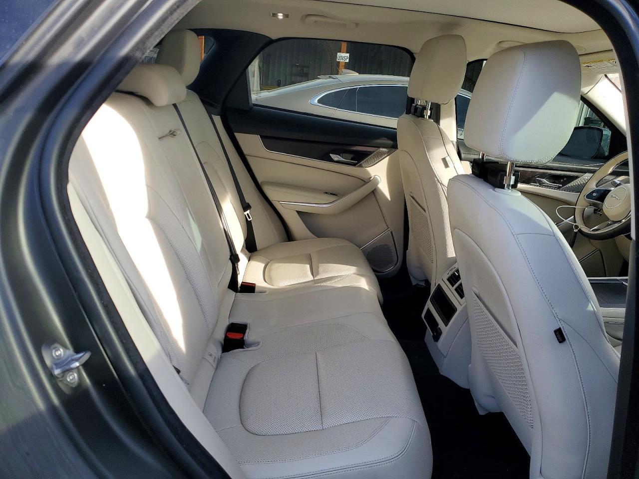 Jaguar F-PACE S