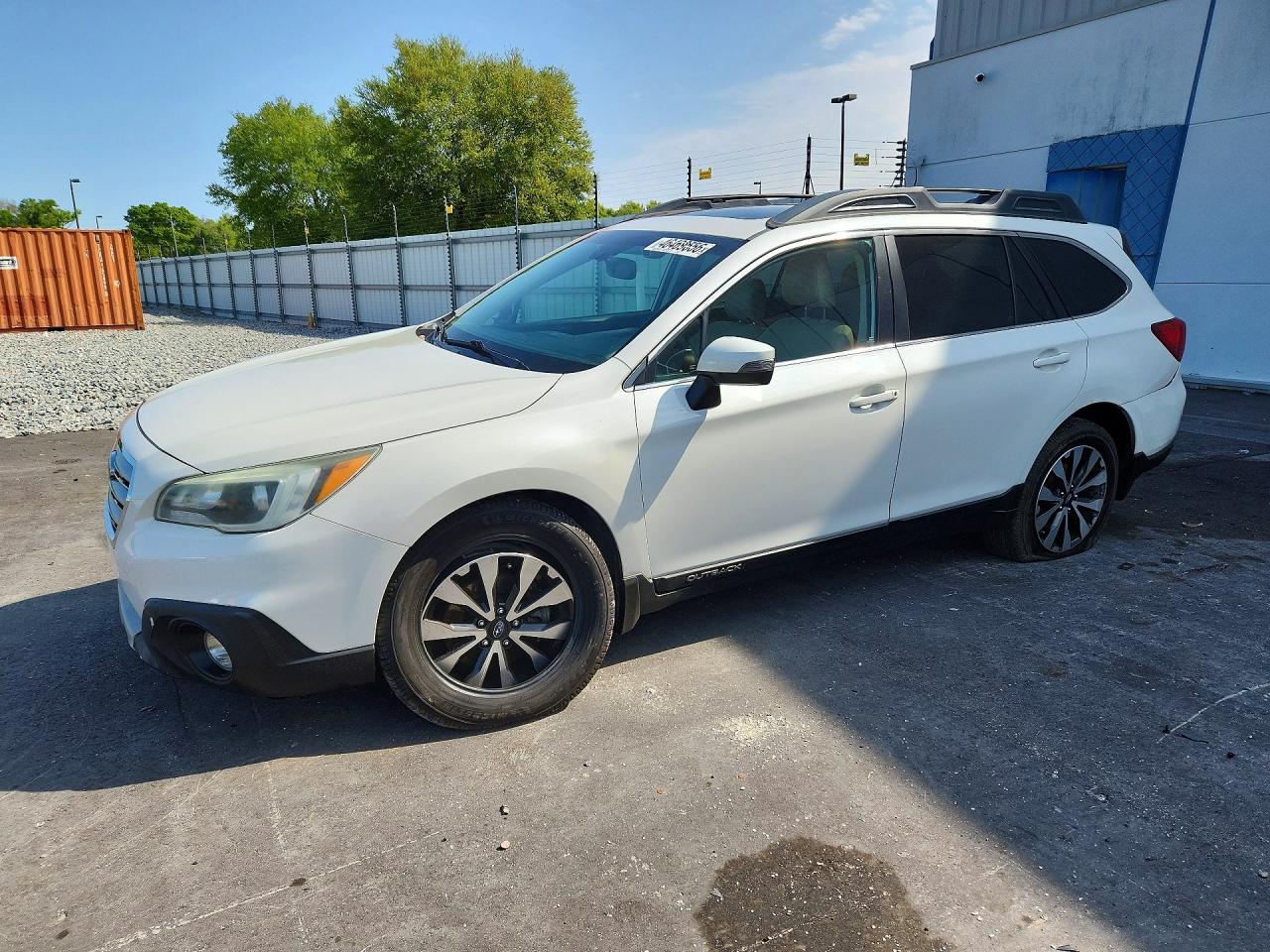 Salvage Subaru Outback Image