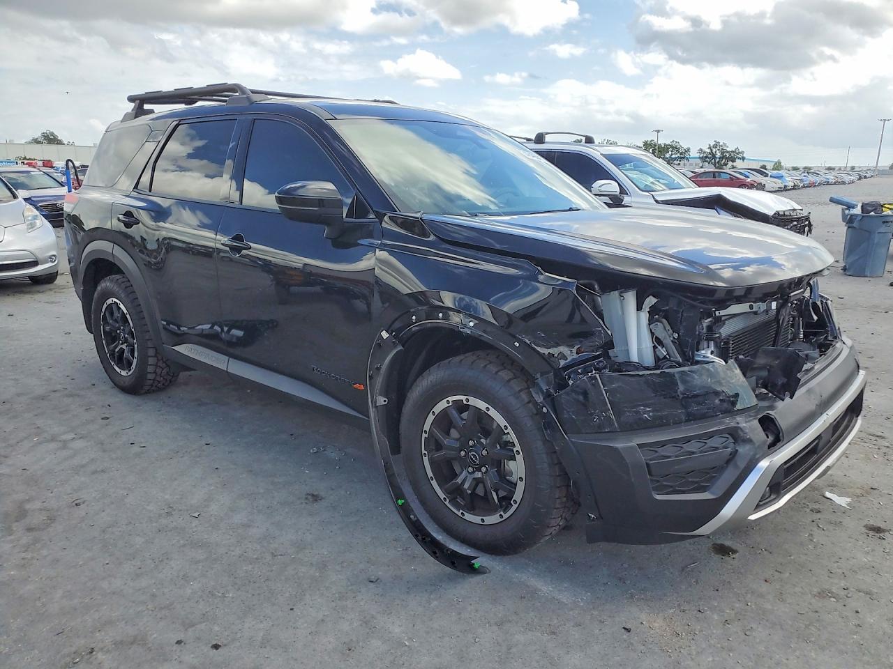 Nissan Pathfinder Rock Creek