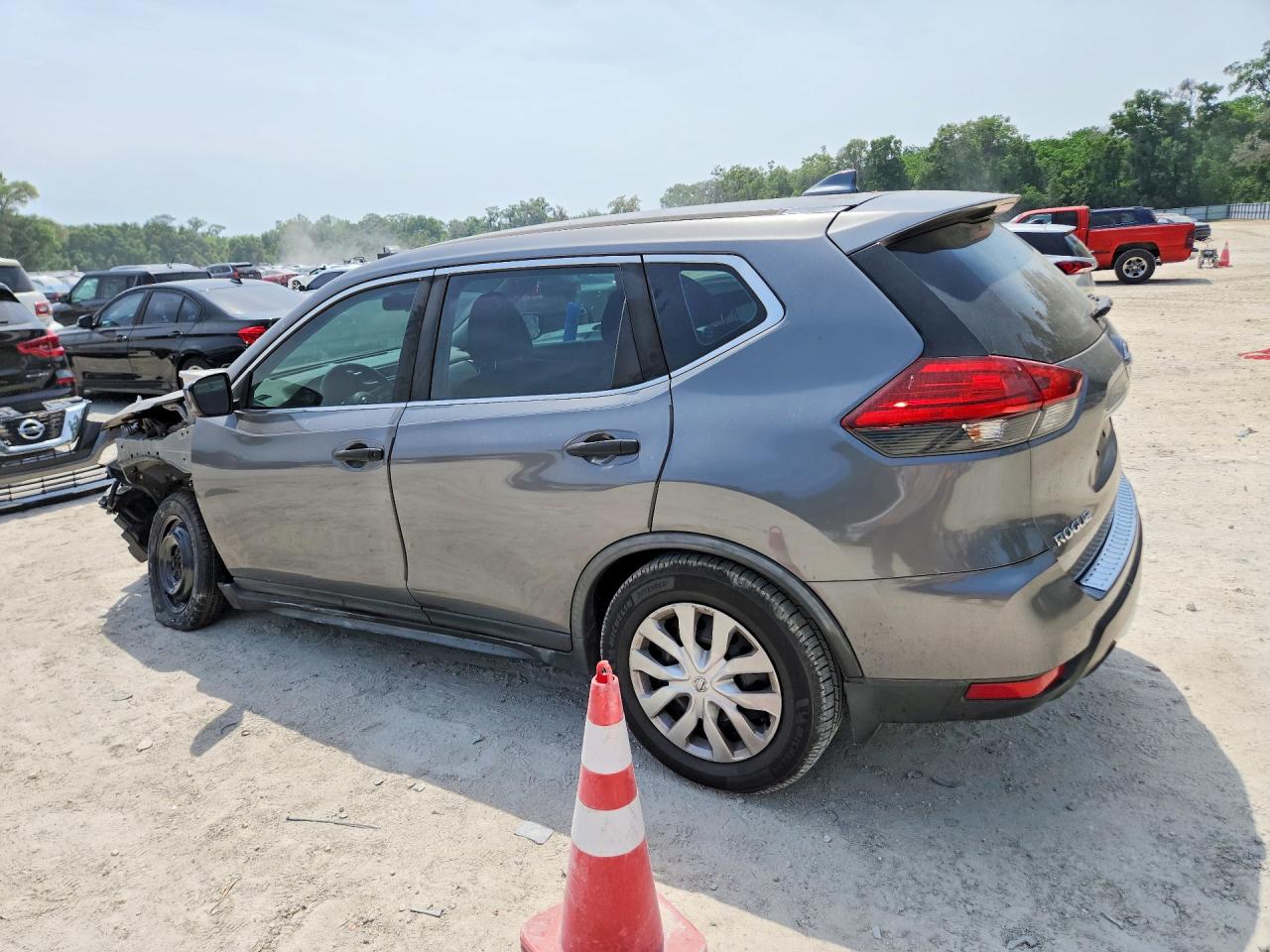 Nissan Rogue S