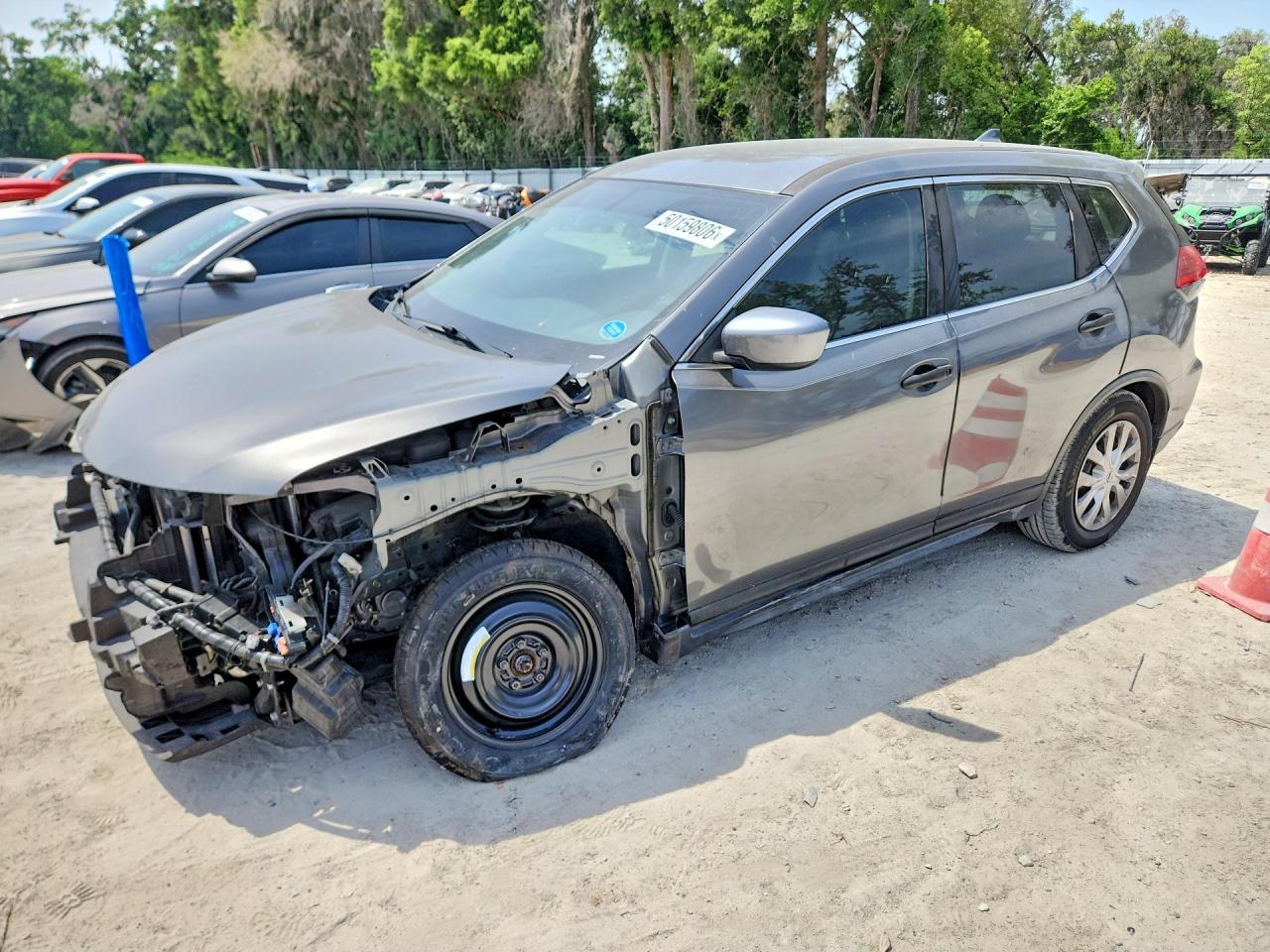 Salvage Nissan Rogue Image