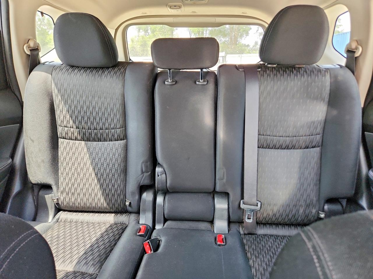 Nissan Rogue S