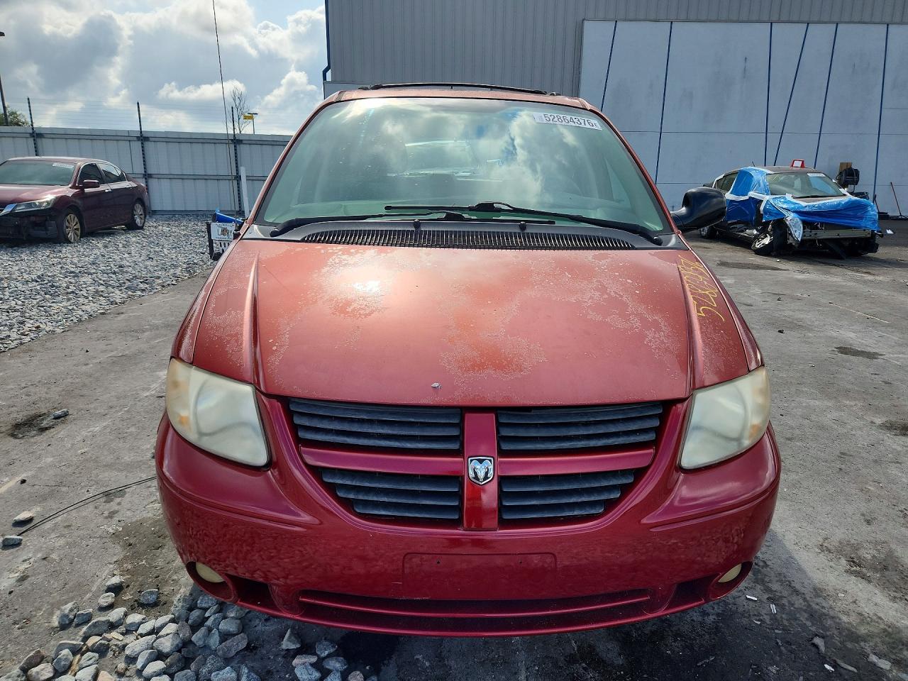 Dodge Caravan Sxt