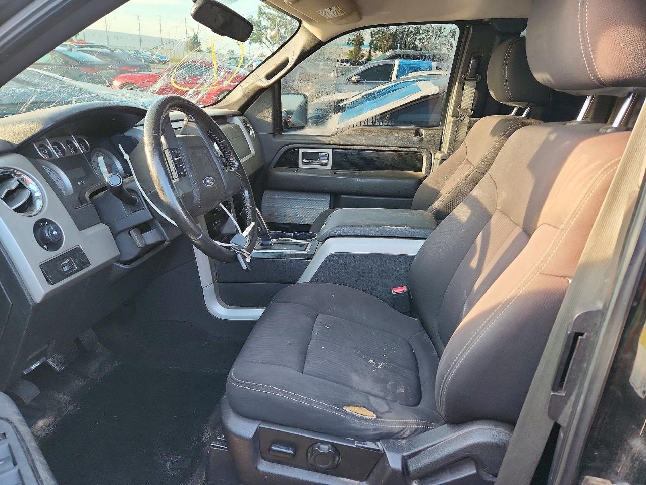 Ford F-150 Super Cab