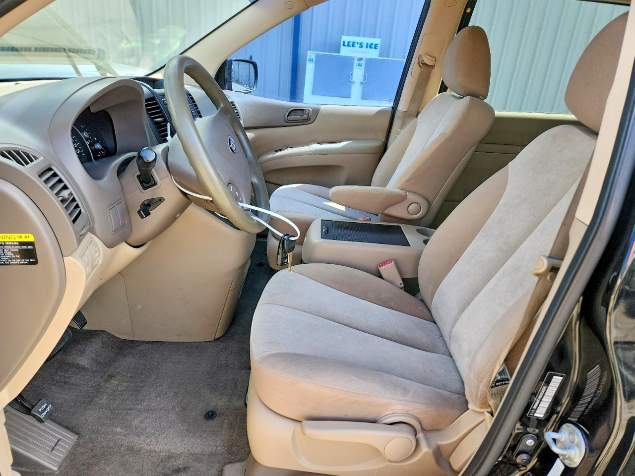 Kia Sedona Lx