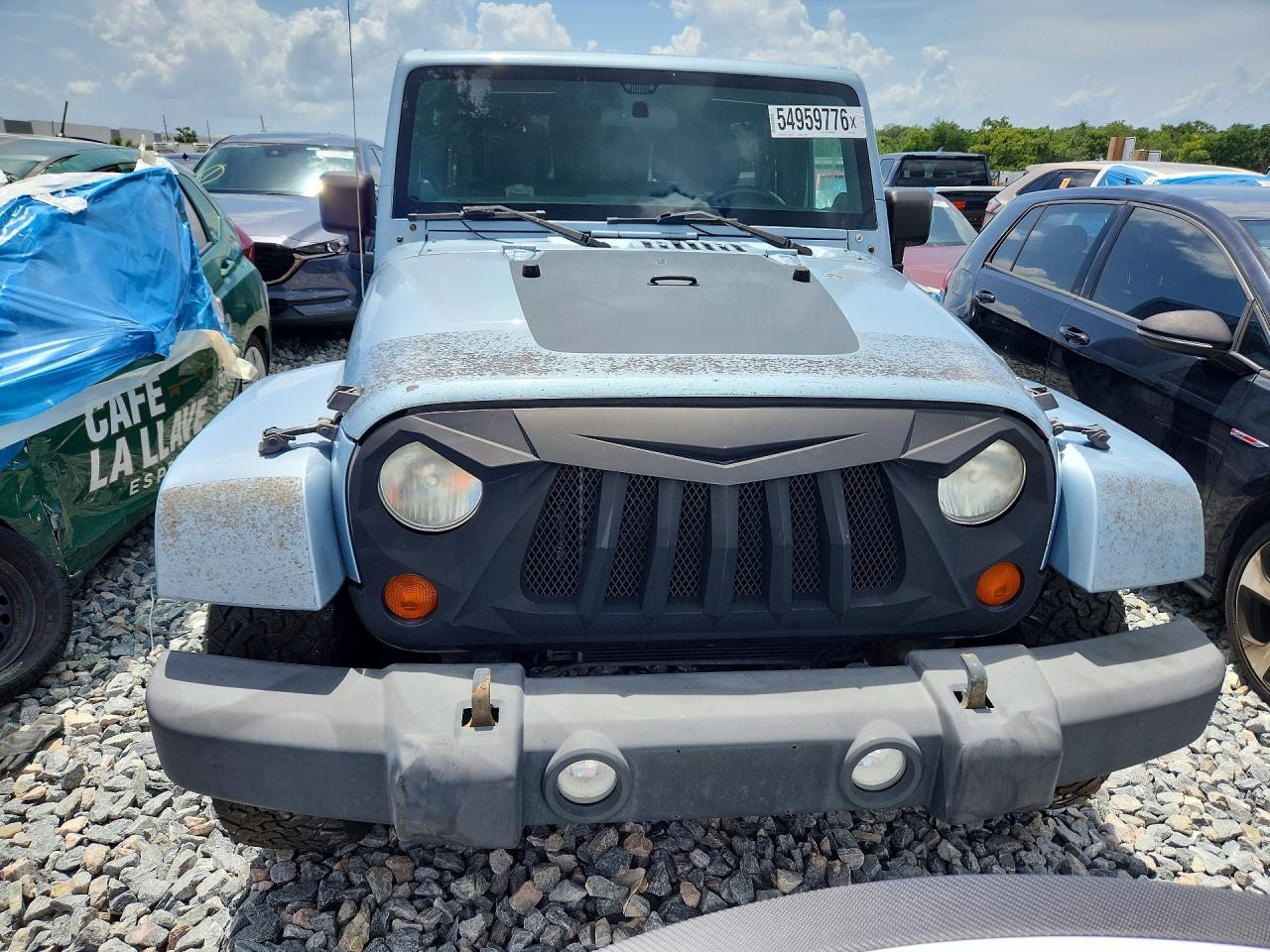 Jeep Wrangler Sahara