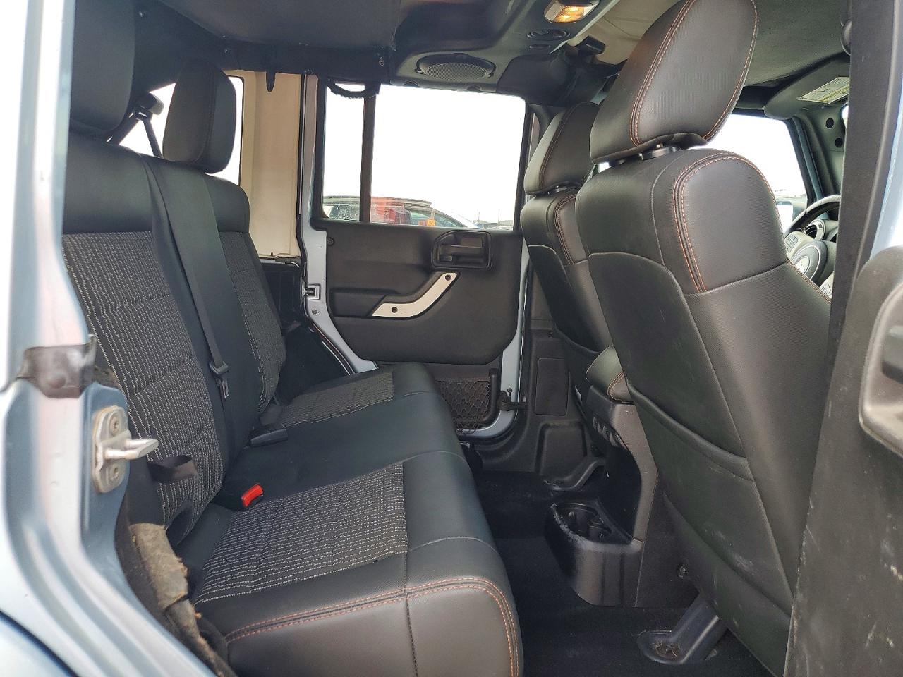 Jeep Wrangler Sahara