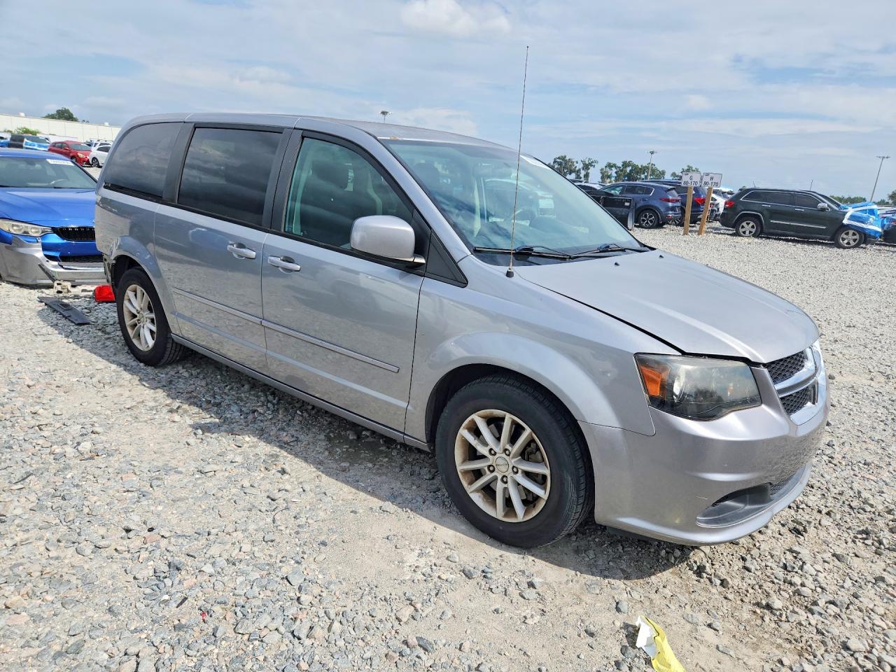 Dodge Caravan Sxt