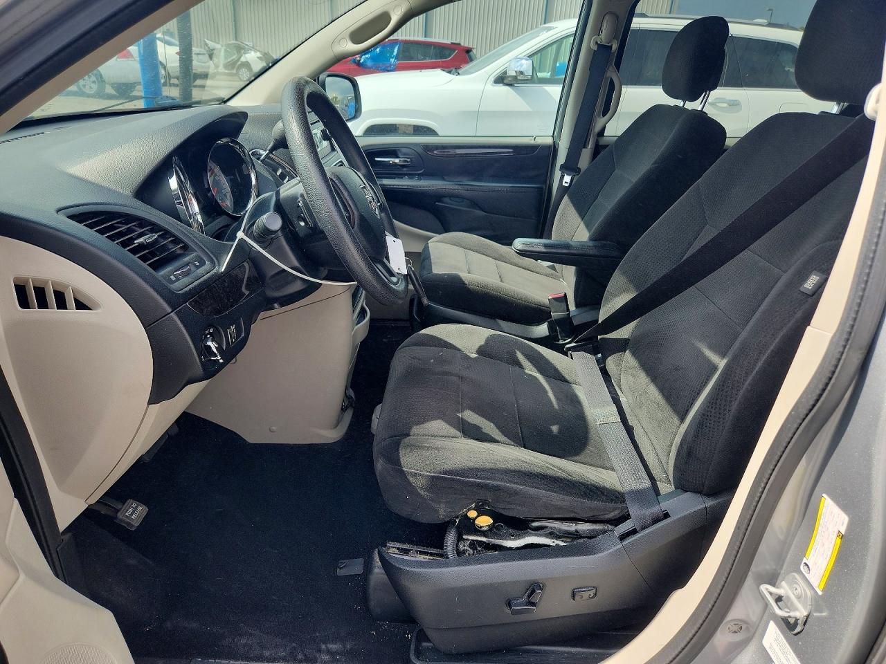 Dodge Caravan Sxt