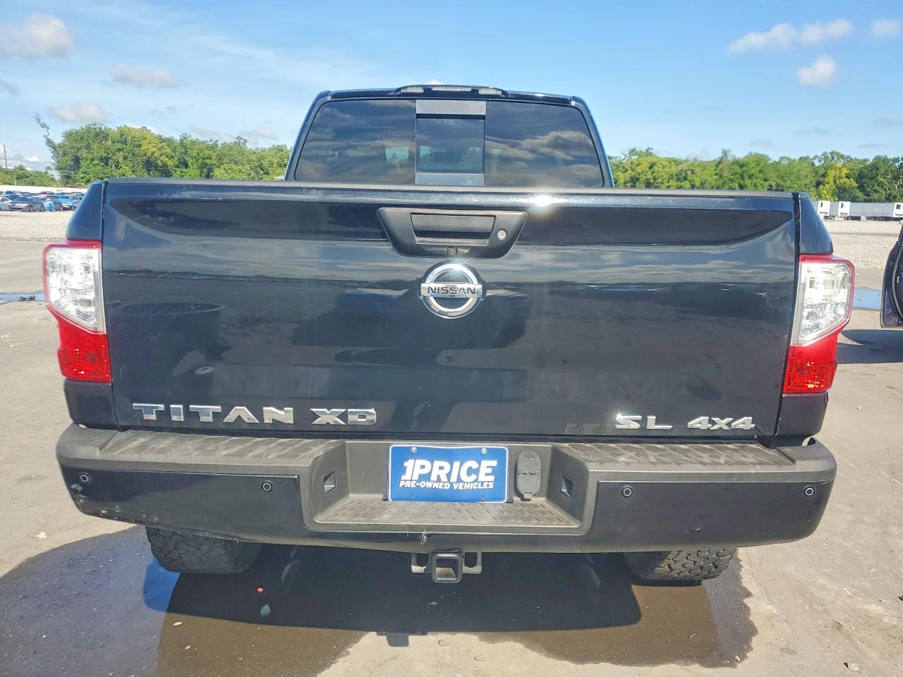 Nissan Titan Sl