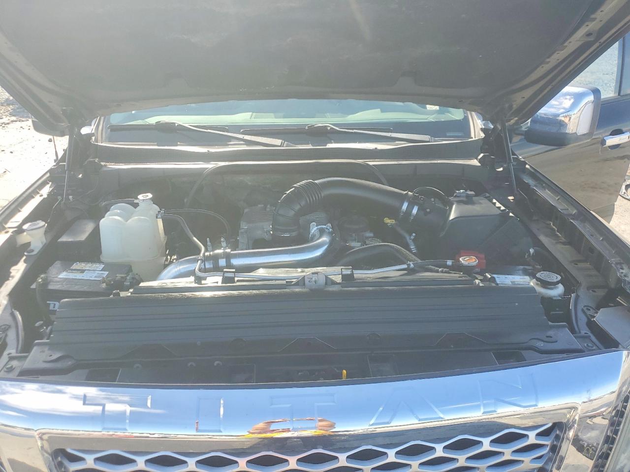 Nissan Titan Sl