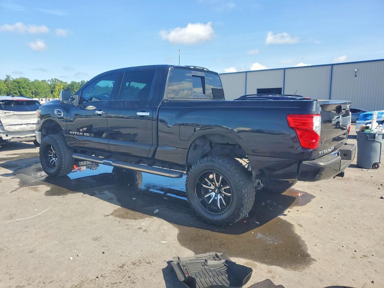 Nissan Titan Sl