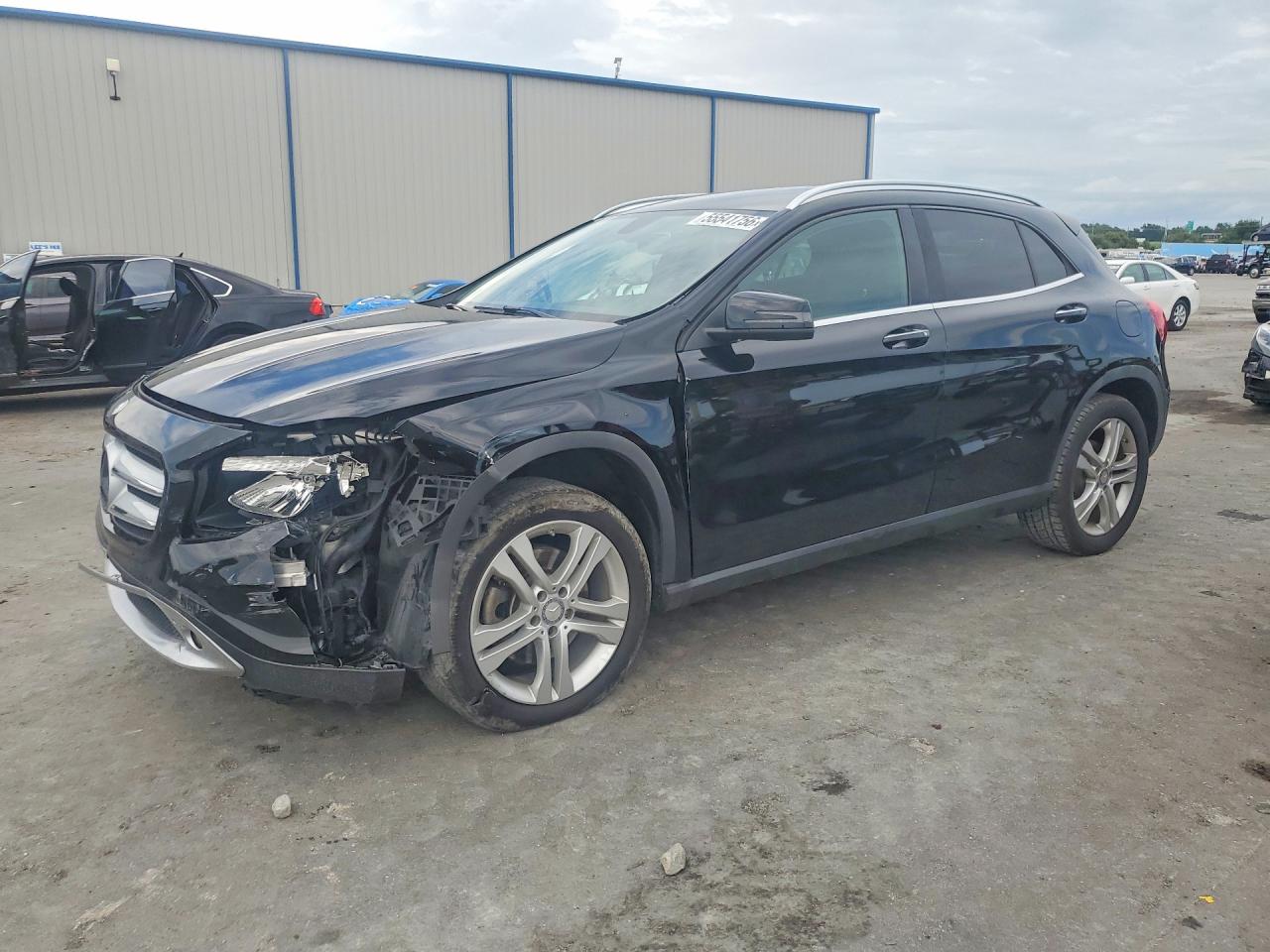 Salvage Mercedes-Benz GLA Image