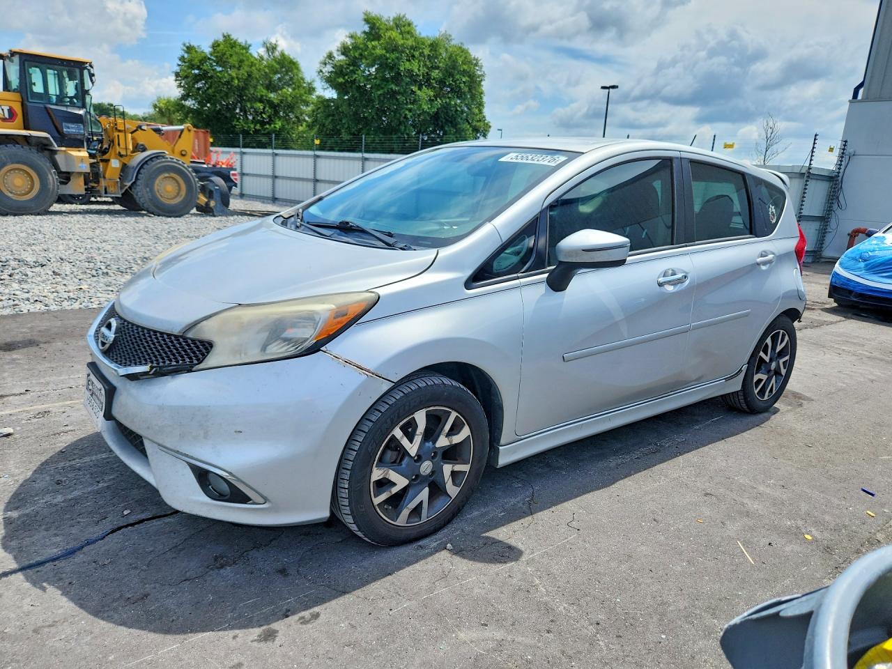 Salvage Nissan Versa Image