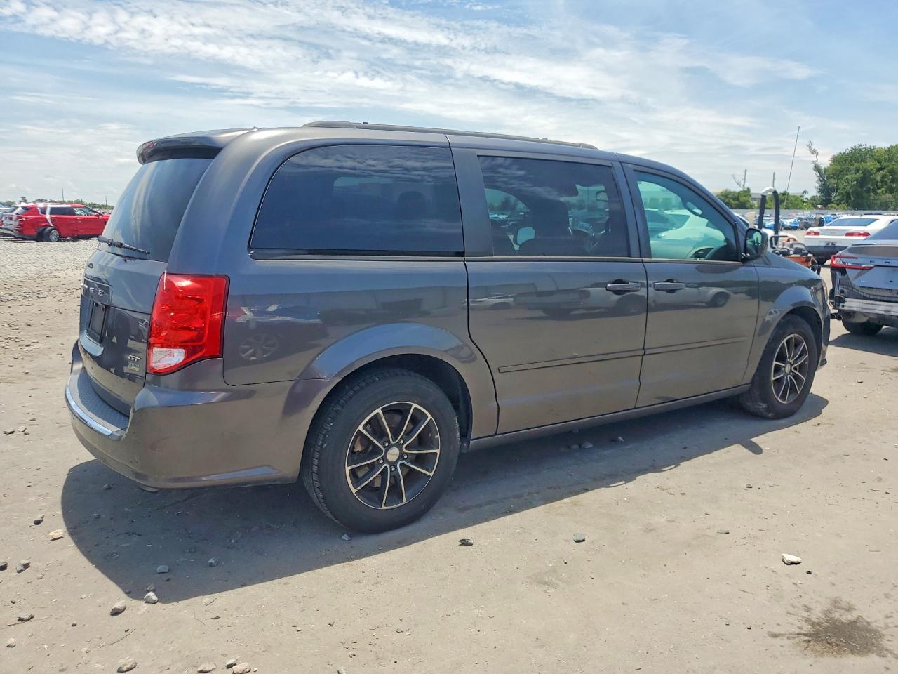 Dodge Caravan Gt