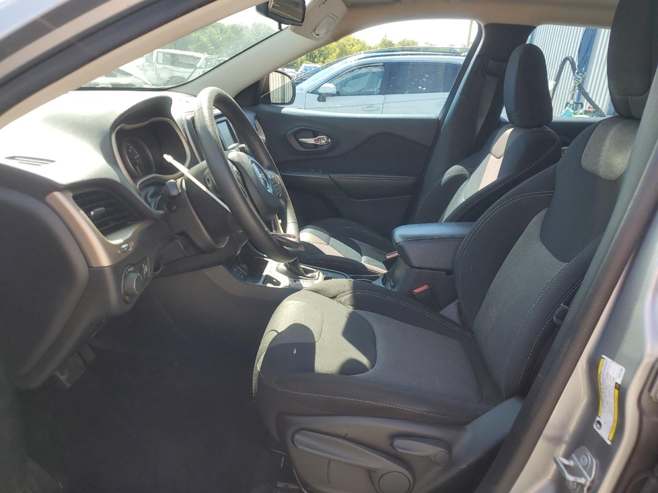 Jeep Grand Cherokee Sport