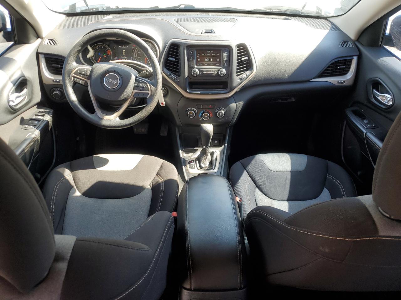 Jeep Grand Cherokee Sport