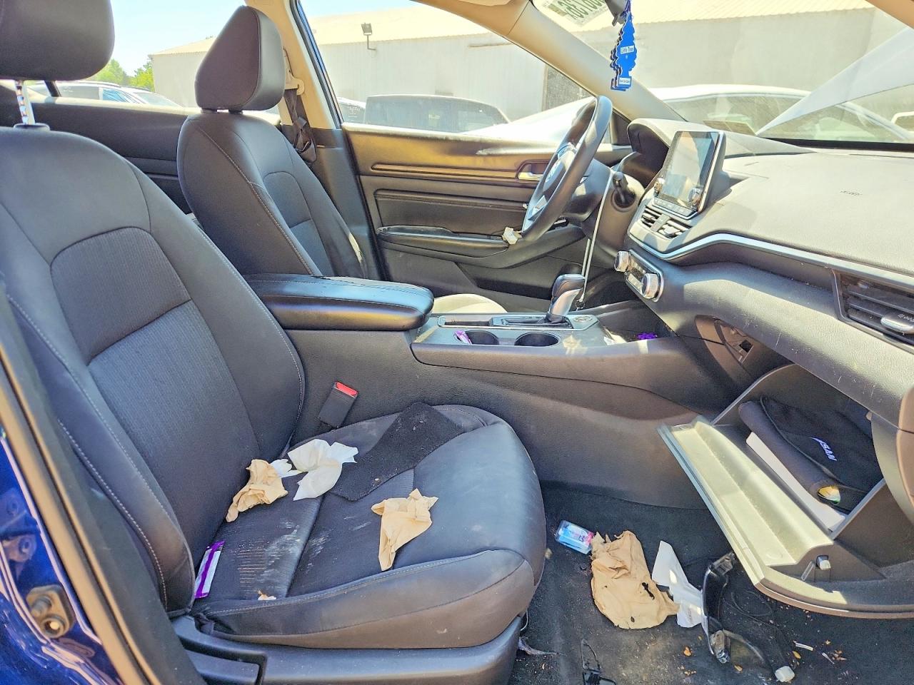 Nissan Altima S
