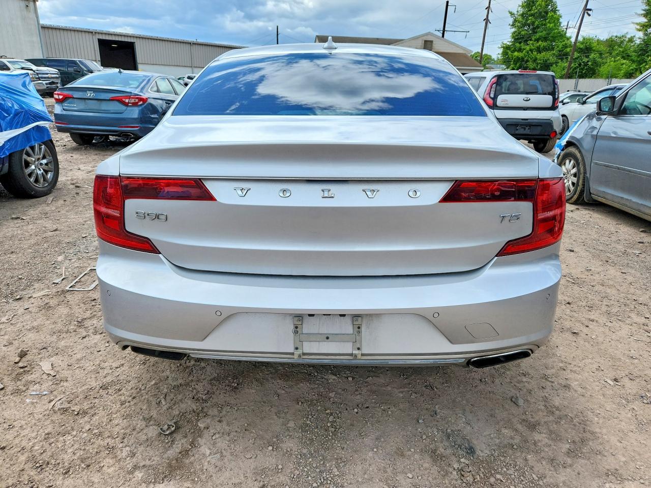 Volvo S90 T5 Mom T5 Momentum